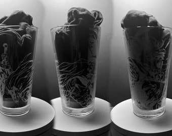 Hound and Horse King - Laser Engraved Pint Glass