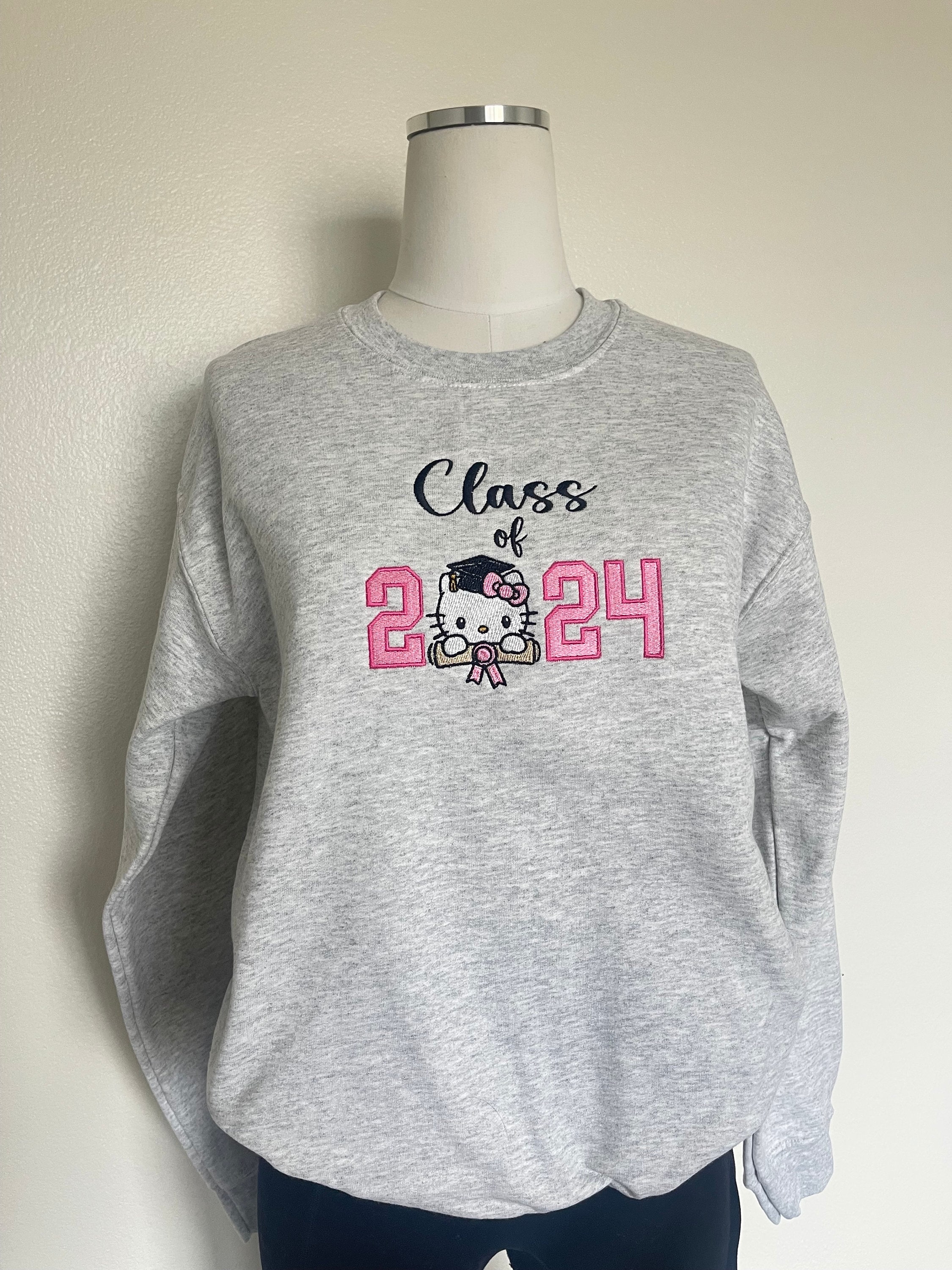 トップス kitty24ssMUSEdeDeuxiemeClasse *Mme Class of 2024 Senior Gradation Gift, Embroidered Class of