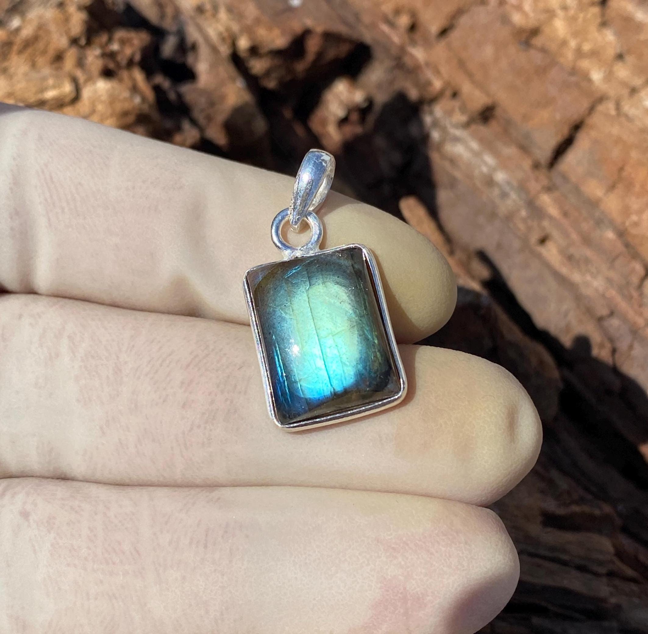 Ciondolo Fatto A Mano In Rame Con Labradorite, Wire Wrap, Forma Di Polpo, Pietra Naturale