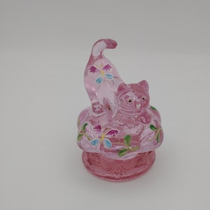 Vintage Fenton Pink Kitten Trinket Box, Artist Signed Vicki Anderson, Hand-painted Floral and Butterflies, Very Pretty! Small Crack