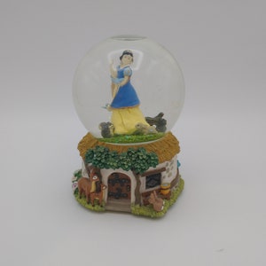 Vintage Disney Snow White Musical Snow Globe, Listen to the Mockingbird, 5 1/2", Excellent Condition! Plays Perfectly!