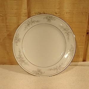 Noritake Salad Plate, 8 3/8&quot;, Sweet Leilani 3482