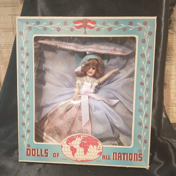 Vtg Charm Girl Doll # 712, Duchess Dolls Corp, 1948-1950, 7 1/2" doll, Very Good Condition