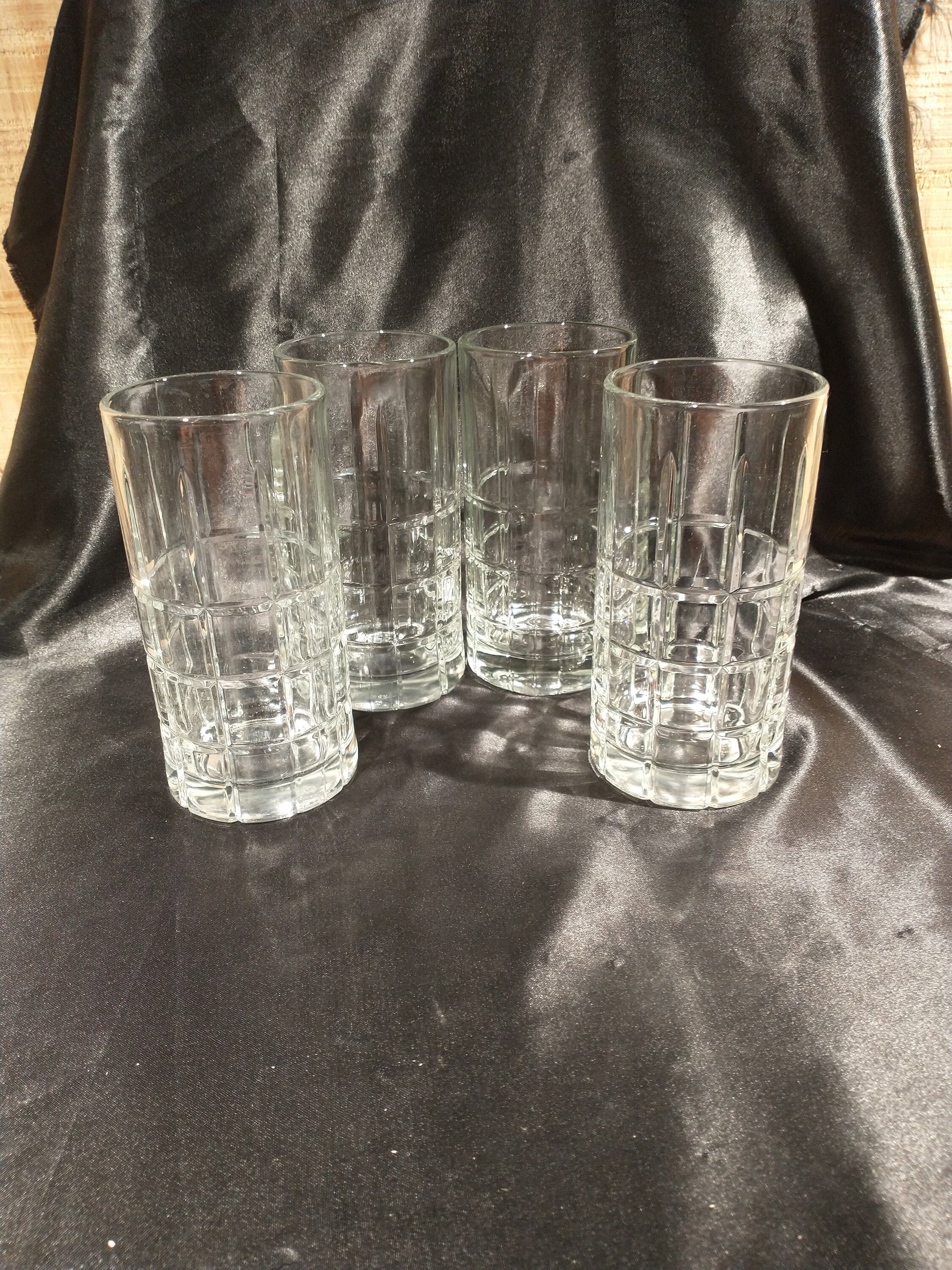 Lot 3 Vintage Heavy Drinking Glasses W/ Handles Diamond Texture 14 Oz 5.5”  Tall
