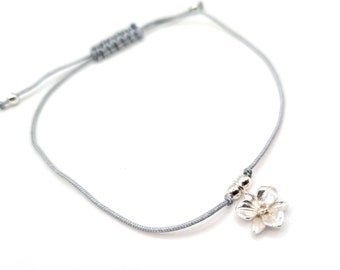 Flower wish bracelet