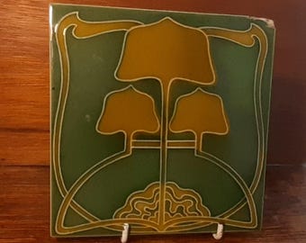 Antique tile Art Nouveau tile by Mintons about 1905