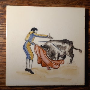 Vintage tile of Bull fight or Matador by Dunsmore 1928