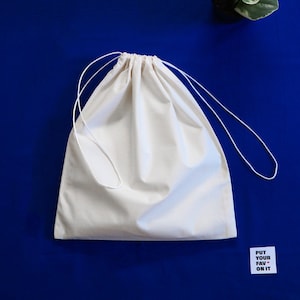 Buy Wholesale China Factory Satin Dust Bags For Handbags Silk Dust Cover  Bag Storage Bags For Handbags & Dust Bags at USD 0.32