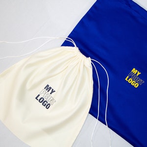 Juego de bolsa de polvo satinada 10/25/50/100, impresión de logotipo personalizado, hecha a mano en EE. UU., calidad de gama alta, descuento por volumen, embalaje de bolsa de regalo a granel