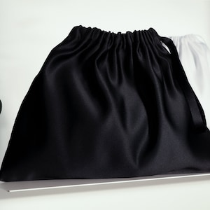 Handmade Satin Dust Bag: Custom Embroidery Handbag Storage