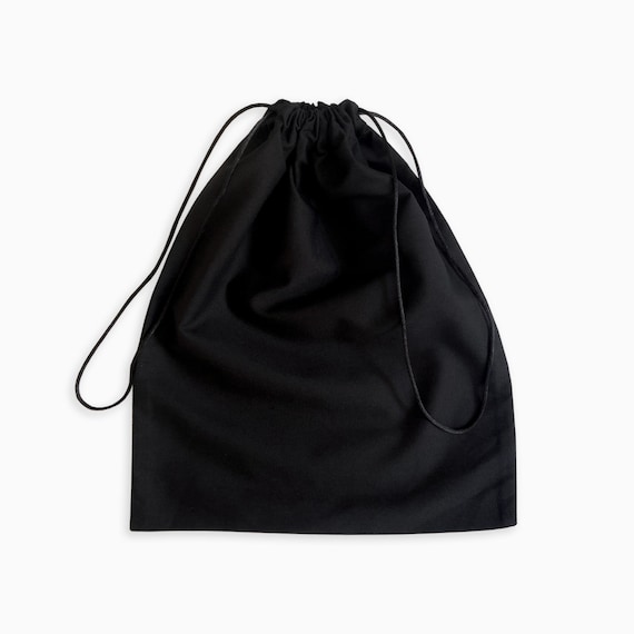 Black dust bag hotsell