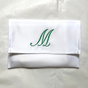 Sac enveloppe personnalisé brodé monogramme à rabat en satin fait main aux États-Unis Sac de rangement Sac cadeau Pochette d'emballage Sacs à main Sac à main Accessoires Vêtements