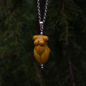 Goddess glass bead pendant | Venus