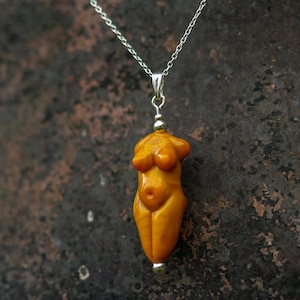 Glass goddess bead pendant | Venus | Goddess figurine | Fertility amulet | Body positivity