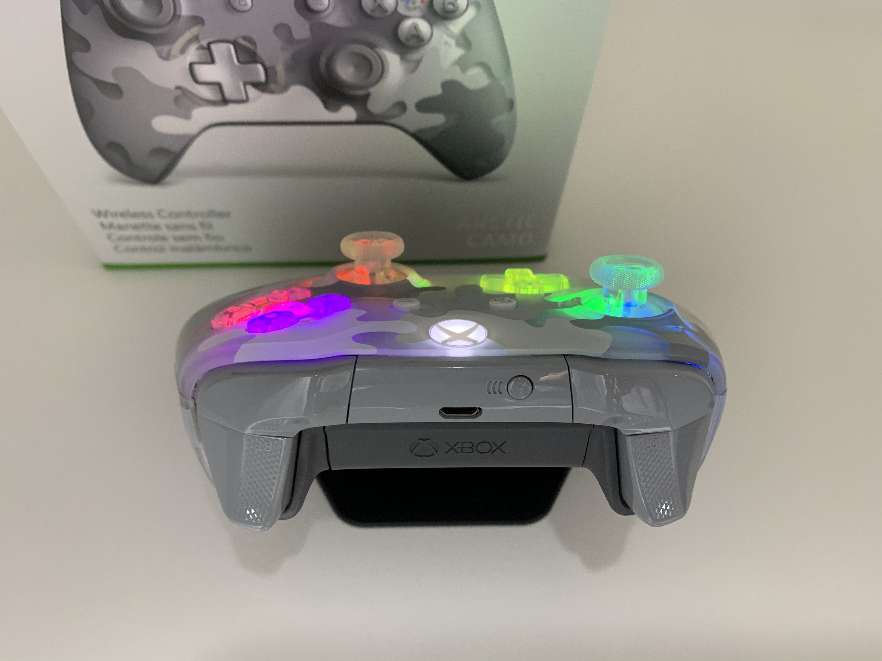 新品 Xbox One 限定版 アークティック カモ コントローラー (色