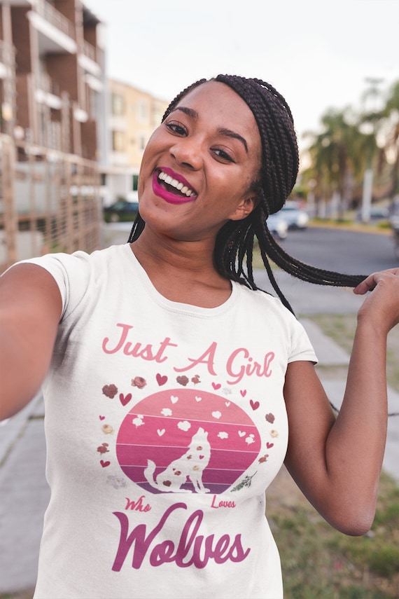 Wolves Tshirt - Just A Girl Who Loves Wolves T-Shirt Wolves Tshirt - Just A Girl Who Loves Wolves T-Shirt