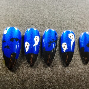 Halloween Ghost Nails