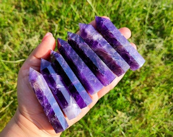 Amethyst Heilkristall Turmspitze | Reiki Edelsteine | Grüne heidnische Hexe |