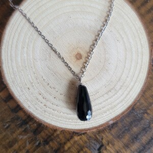 Black Onyx Dainty Teardrop Pendant Necklace