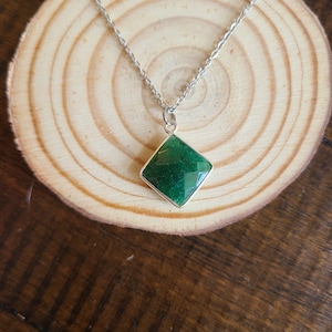 Dainty Emerald Crystal Pendant Necklace