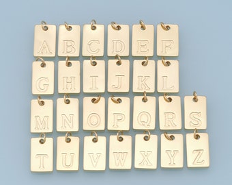 Dijes de letras doradas, colgante de letra chapado en oro de 18 quilates, dije inicial para pulsera o collar, para hacer joyas DIY.