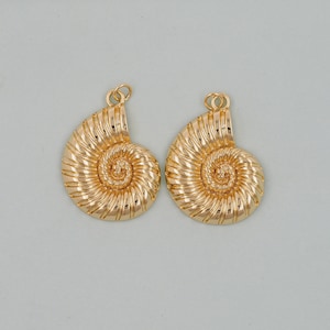 Gold Shell Charms,18K Gold Filled Conch Shell Pendant,Conch Shell Charm Bracelet Necklace for DIY Jewelry Making Supply