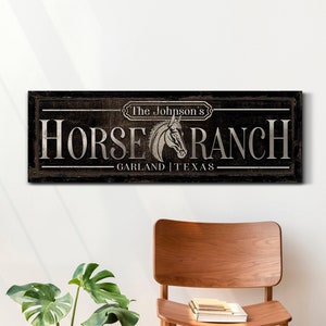 Gepersonaliseerde Horse Ranch Sign, Vintage Farmhouse Ranch Sign, Outdoor Family Last Name Sign, Ranch Entryway Decor, Retro Farm Canvas Wall Art