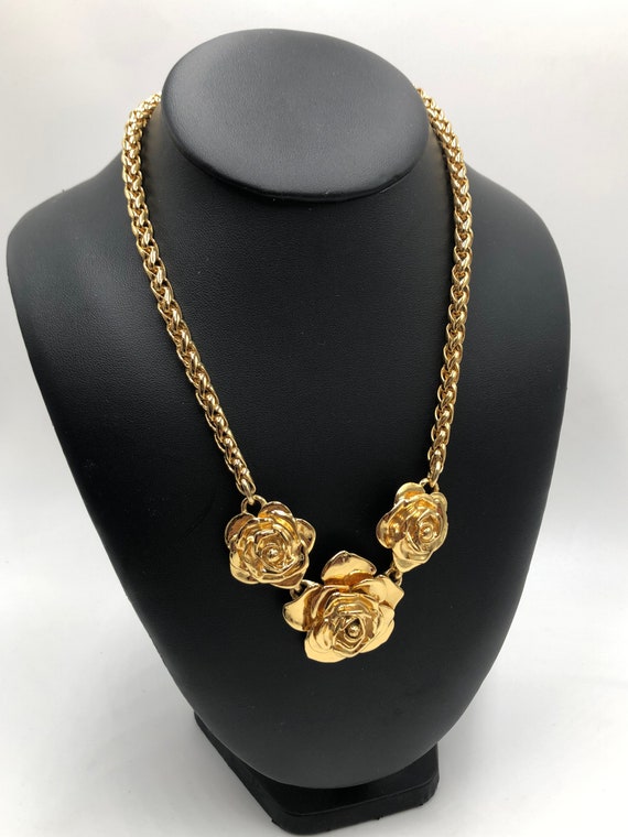 Yves Saint Laurent, rare, necklace or three roses - image 1
