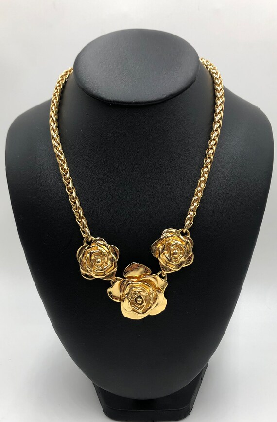 Yves Saint Laurent, rare, necklace or three roses - image 5