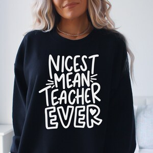 O melhor professor malvado de todos os tempos ssvg para professor, design de letras manuais, png, eps, dxf, arquivo de corte svg para Cricut, camisa escolar, professor malvado engraçado