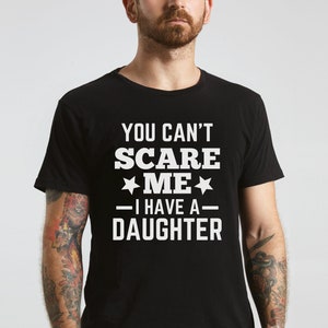 No puedes asustarme Tengo una hija svg, papá de niña, día del padre, svg para camisa, diseño de carta a mano, png, eps, dxf, svg archivo de corte para Cricut