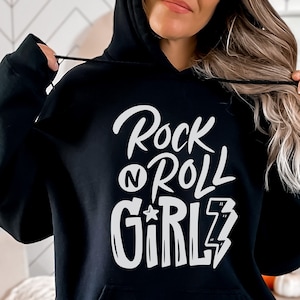 Rock n Roll girl svg para camisa, moletom com capuz em show de rock and roll ou festival de música, carta de mão, png, eps, dxf, arquivo de corte svg para Cricut