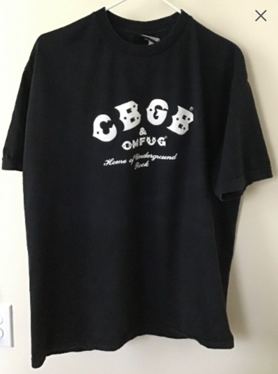 CBGB Vintage 1980s black t shirt with white letter