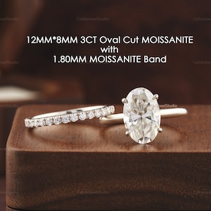 14K Gold Oval Moissanite Engagement Ring Set: Classic Bridal Wedding Band