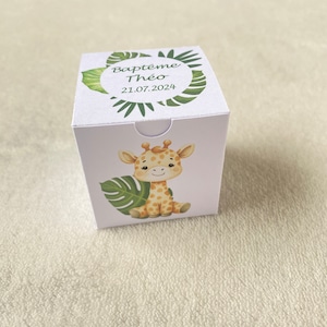 Boîte à dragées girafe personnalisée baptême-anniversaire