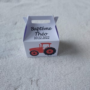 Boîte à dragées tracteur rouge personnalisée