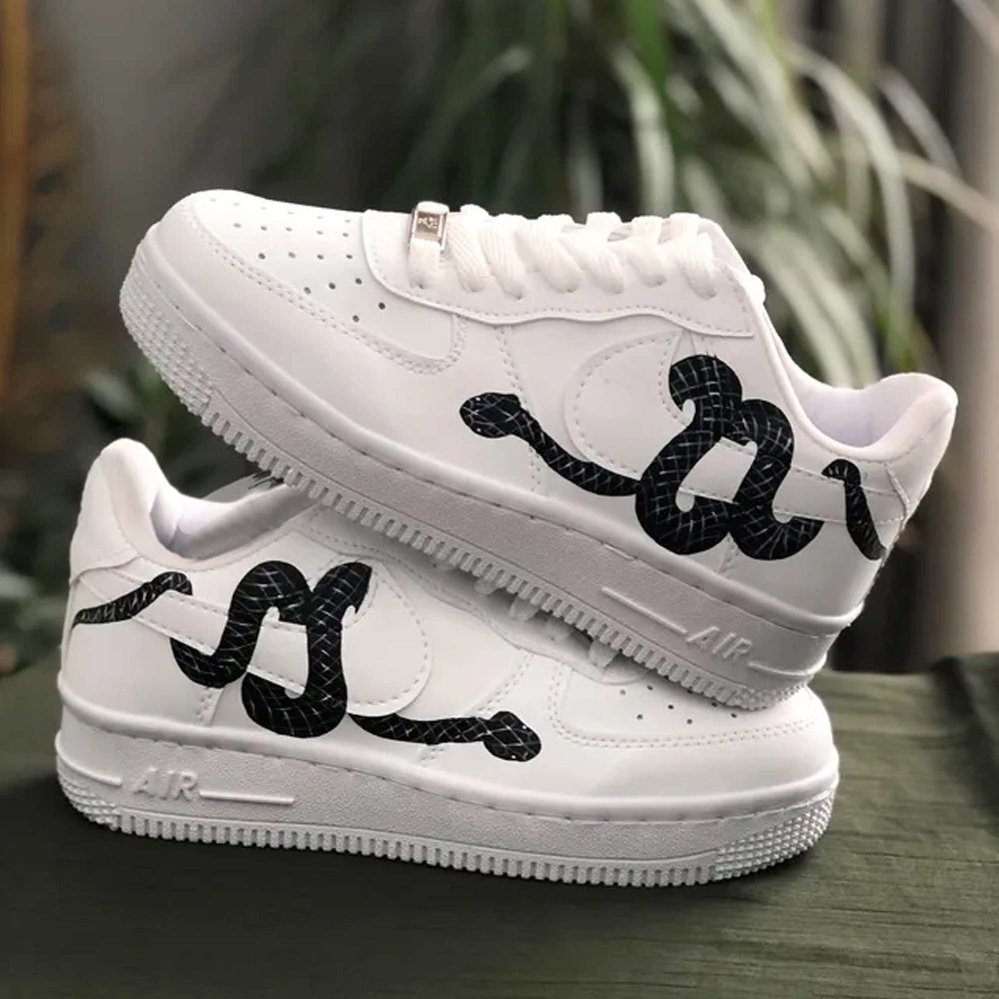 custom snake af1