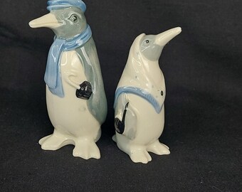 RARE 1950 WADE Momma Penguin and Poppa Penguin