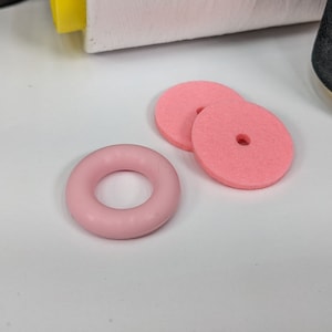 Pink! Bobbin Winder Tire With Pink! Felt Pads (1 Set) Rubber tire for Singer Kenmore and most vintage sewing machines