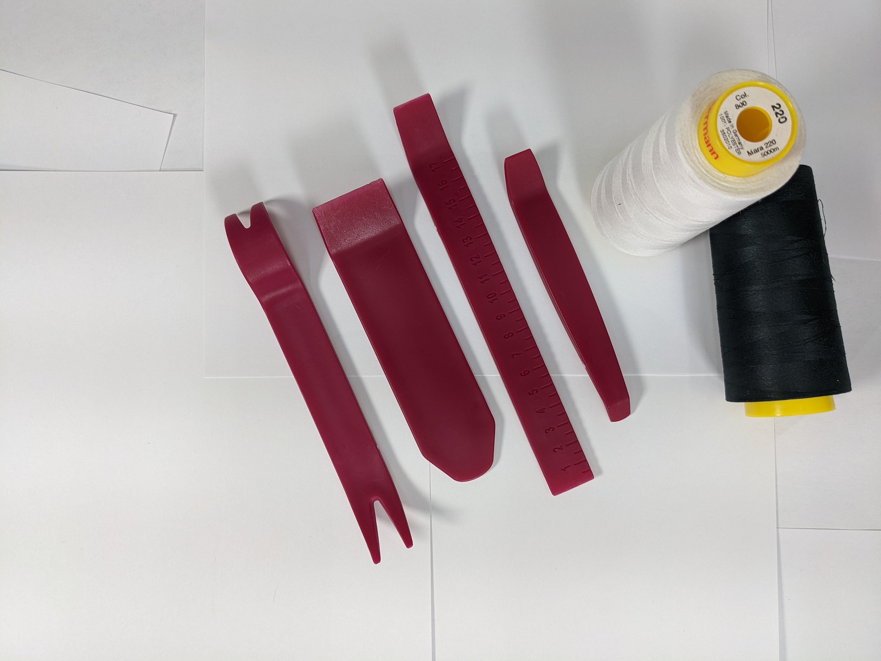 Kunststoff-Hebelwerkzeug-Kit sehr stark mit scharfen Kanten, um Schäden an  Ihrer Maschine zu verhindern Kastanienbraune Farbe - .de