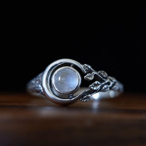 Moonstone ring, Moon ring sterling silver, Celestial Ring, Dainty branch and leaves Moonstone ring, Unusual engagement ring fo her