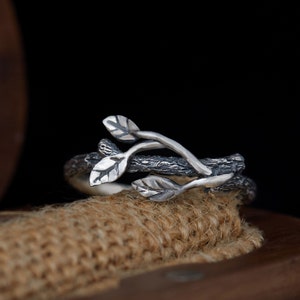Twig Leaves Ring, Leaves Womans Engagement Ring Sterling Silver, Three Sculpted Leaves Twig Ring, Braided branch engagement ring