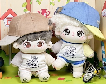 Ropa de muñeca de algodón de 20 cm, trajes deportivos, ropa de muñeca de felpa (Tops + Pantalones + traje de gorra de béisbol)