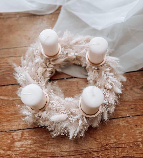 Adventskranz weiße und beige- Trockenblumenkranz, dein boho Kranz zur Weihnachtszeit, Weihnachtsdekoration, Wanddekoration