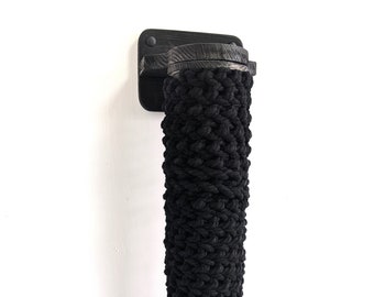 Crocheted Cat Scratching Post from Pine Wood (Black cotton robe or white, 5 colors available for the wood)