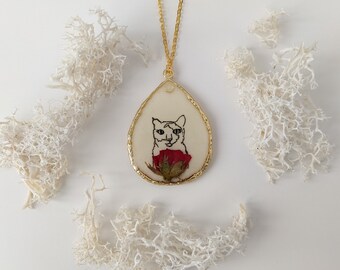 Personalized Cat Necklace with dried flower inside, custom handmade from Ukraine, cat portrait necklace, cat head necklace