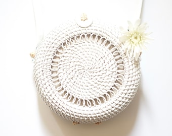 Round Handwoven Straw Rattan Bag (white)