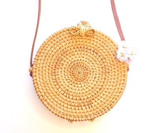 Round Handwoven Straw Bag With Bow in Natural