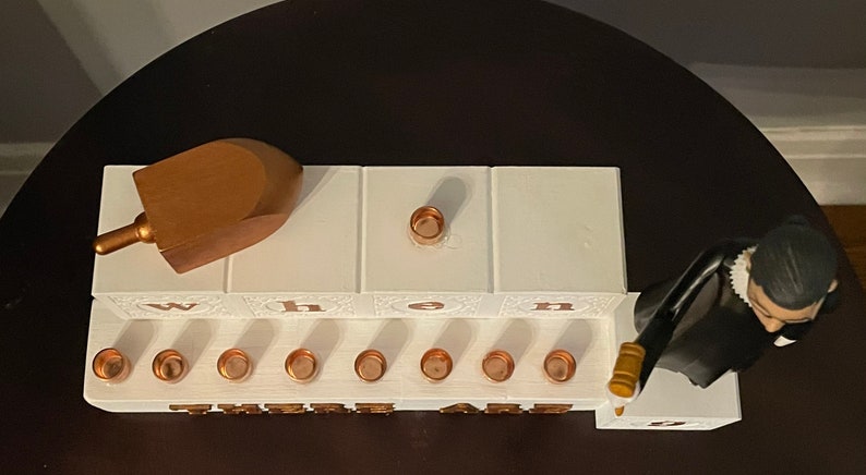 RBG ‘when there are 9’ menorah Ruth Bader Ginsburg menorah gift for lawyer judge graduation bild 6