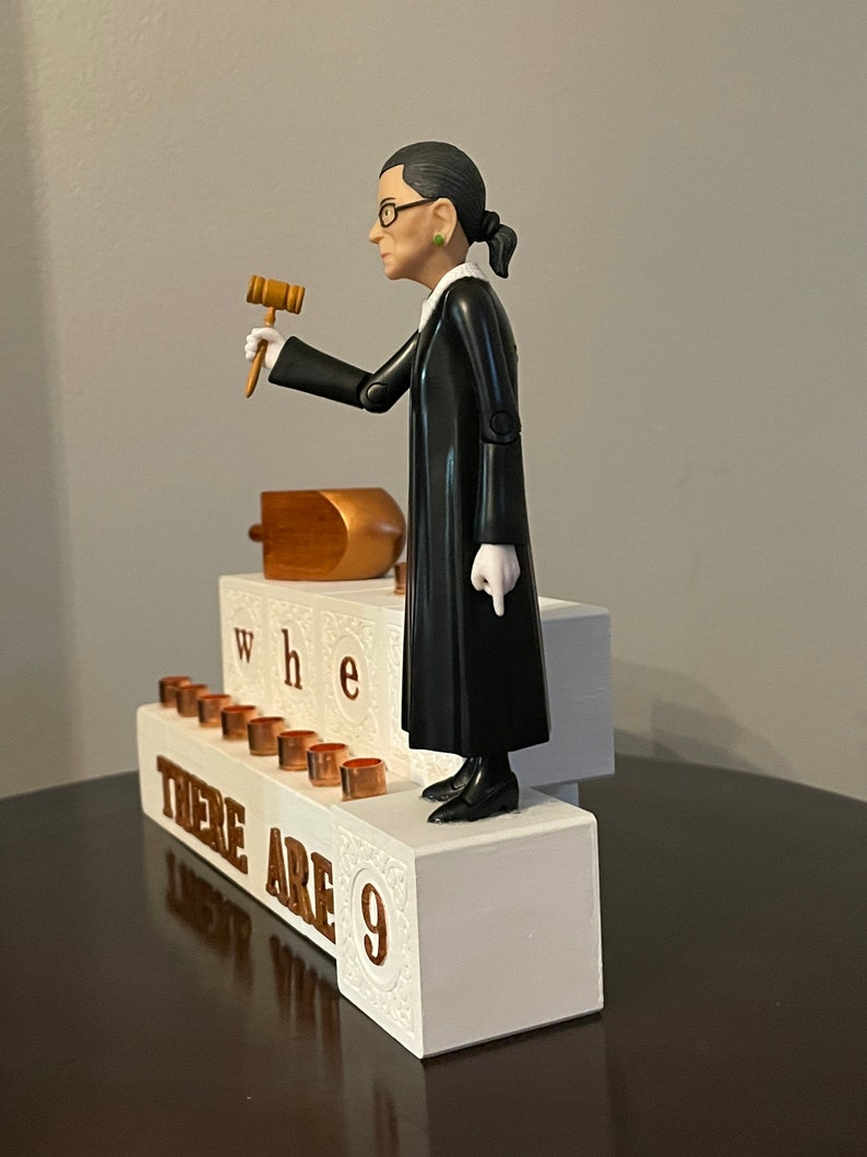 RBG ‘when there are 9’ menorah Ruth Bader Ginsburg menorah gift for lawyer judge graduation bild 3